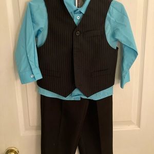 4T Dockers 3 Piece Suit
